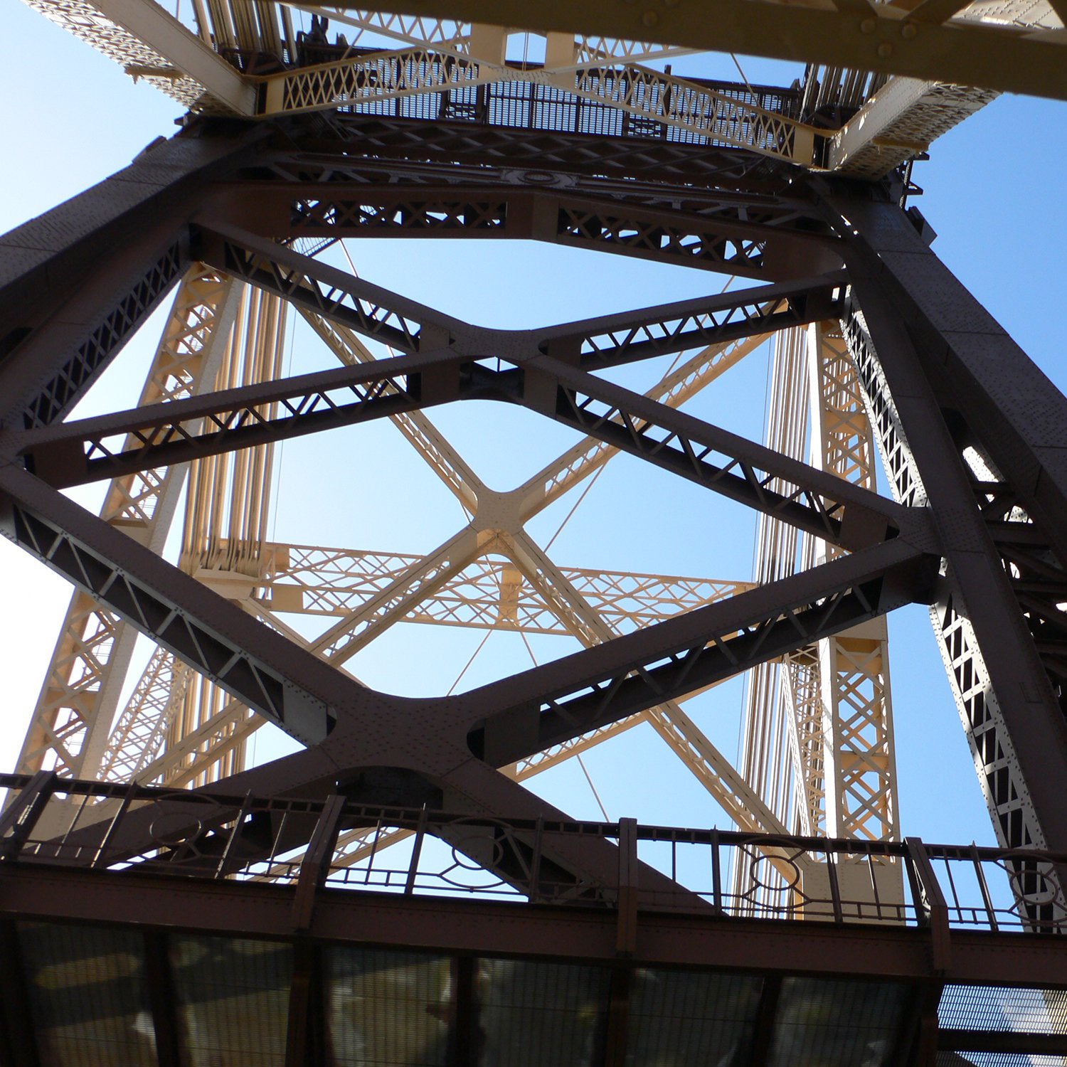 Structure