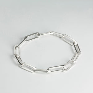 Chain OV Bracelet with Hidden Clasp - beeshaus